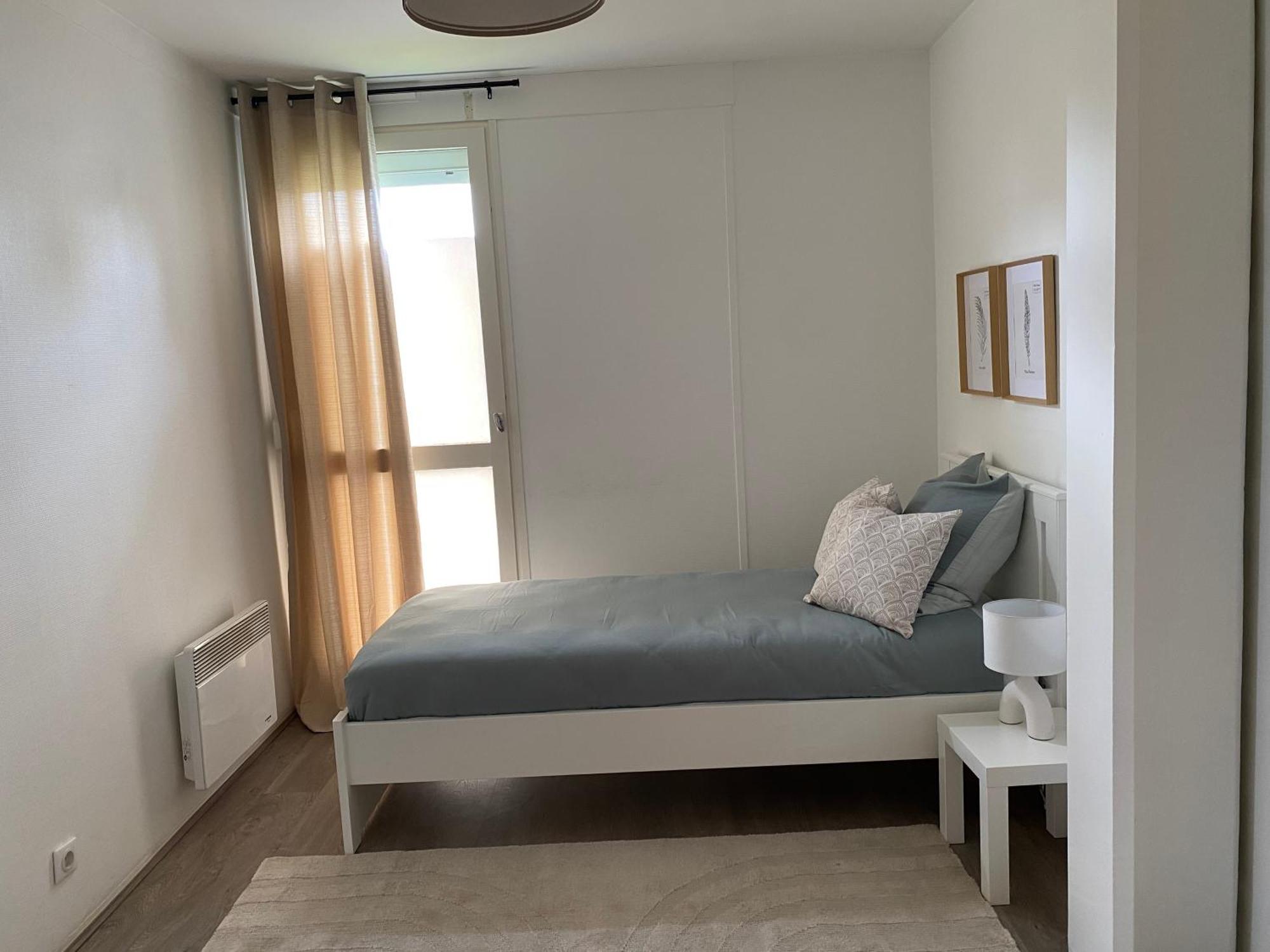 Maison Spacieuse Et Confortable 100M2 Avec Jardin Val-de-Reuil Exteriör bild